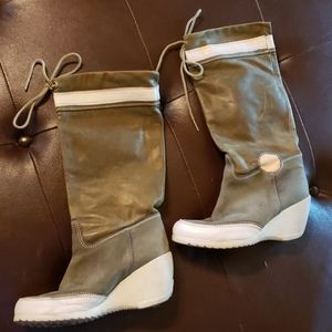 Aldo wedge boots